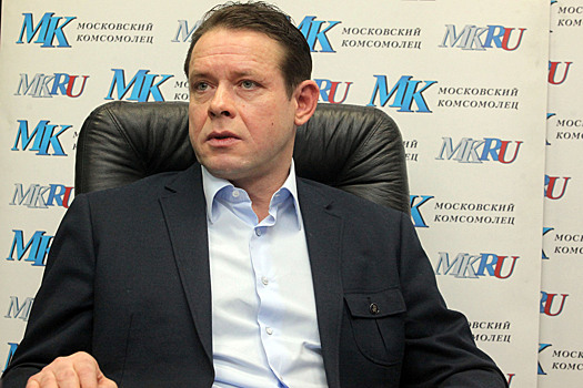 На знаменитого хоккеиста Павла Буре подала в суд его жена