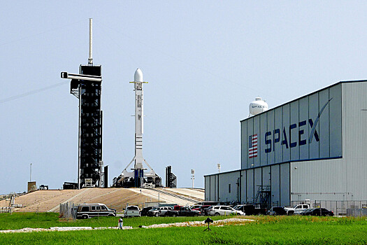 Запуск ракеты SpaceX со спутниками Starlink отменен из-за неполадок