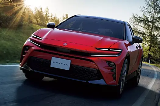 У кроссовера Toyota Crown Sport появилась более мощная версия