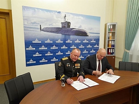 Экипаж крейсера «Красноярск» и власти города заключили контракт