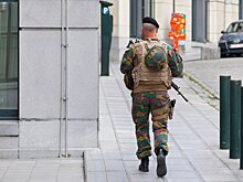 Глава МО Бельгии допустил развертывание войск на улицах Брюсселя