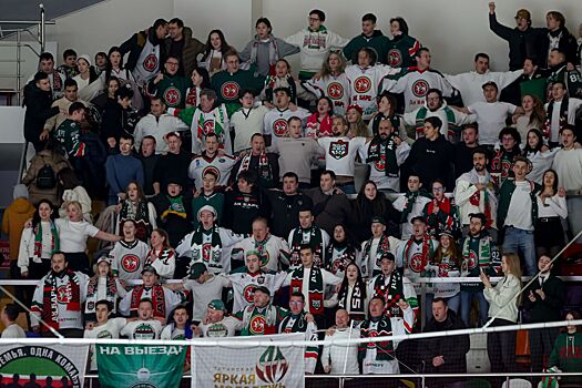 99-летняя болельщица «Ак Барса» посетила матч с «Нефтехимиком» в Нижнекамске