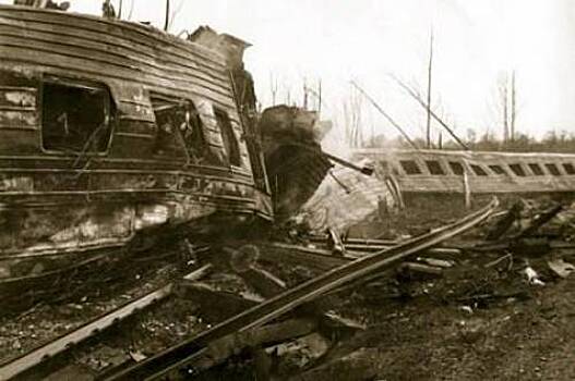 Железнодорожная катастрофа под Уфой: самая страшная трагедия на железной дороге в СССР