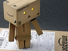 Amazon взяла на работу 15 000 роботов