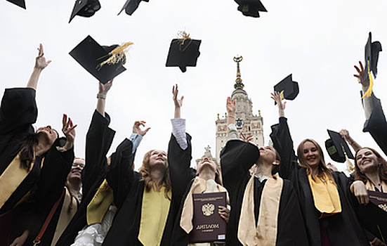 Диплом высшего образования как бизнес для вузов — такую систему пора менять?