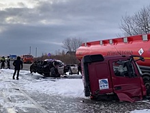 На Кубани три человека погибли в ДТП с бензовозом и маршруткой