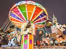 На Красной площади в Москве в эти выходные заработают аттракцион и каток