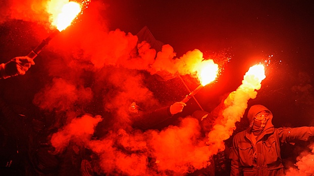 Welt: Киев превратился в опасное место для Зеленского из-за протестов