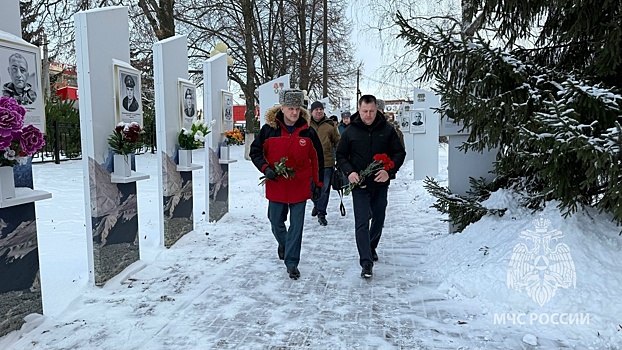 Курские спасатели почтили память погибших коллег