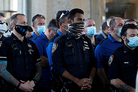 Полицейские в США пожаловались на ненависть и неблагодарность американцев