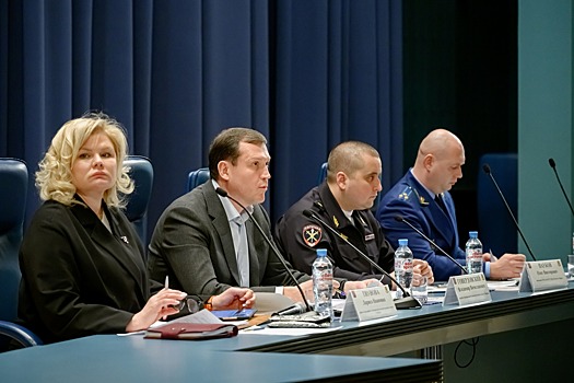 Меры профилактики и защиты от различных видов мошенничества обсудили на встрече в префектуре ЦАО