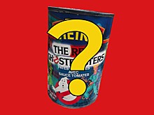 Парень открыл консервы Heinz, хранившиеся почти 30 лет. К содержимому он явно не был готов