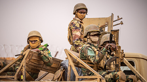 Эксперты прокомментировали вывод войск Франции из Нигера