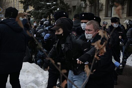 В Волгограде задержали сторонников Навального. Сколько - неизвестно