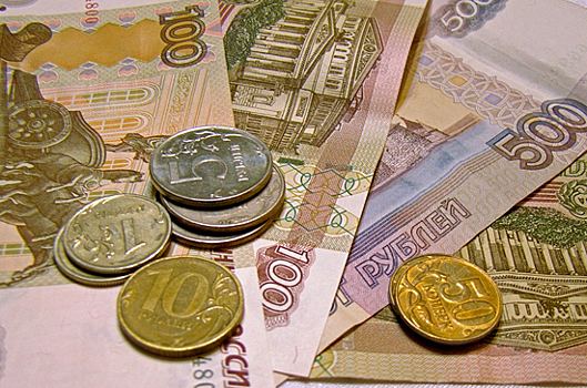 КПРФ внесла в Госдуму законопроект о повышении МРОТ до 25 тыс. рублей в месяц