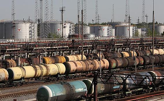 Труба возможностей: НПЗ ждут, когда рекам бензина разрешат течь за границу