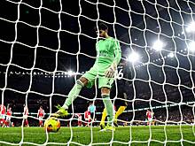 Поражение «Арсенала» от МЮ принесло россиянину 600 тысяч рублей