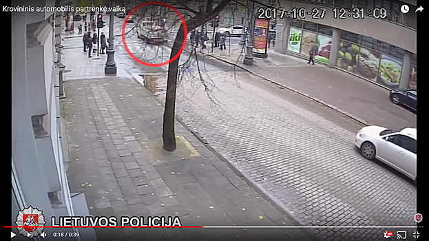 В Вильнюсе ищут водителя грузовика, сбившего ребенка