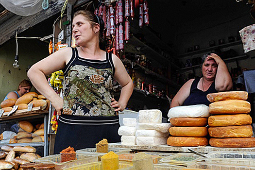 Туристы в Грузии — хинкали в Москве