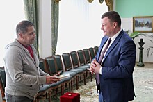 Губернатор Александр Никитин пообщался с лидером группы «Любэ» Николаем Расторгуевым