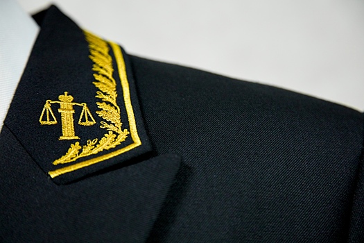 Главе администрации Зернограда продлили арест до конца июня