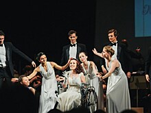 Участники Всемирного парамузыкального фестиваля встретились с российской Снегурочкой