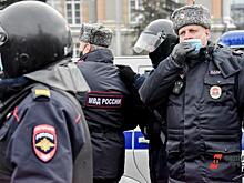 Поставщиков гнилых рубашек для полиции обвинили в хищении 270 миллионов