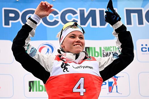 Кристина Резцова одержала победу в масс-старте на 12 км в рамках 2-го этапа Кубка России