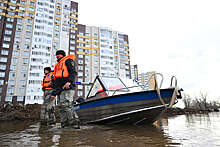 В Оренбурге затопило ЖК "Гранд парк", вода подошла к домам на улице Потехиной