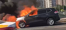 На внешней стороне МКАД сгорела машина на съезде в Бутово