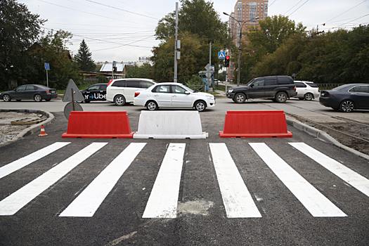 Дорожную разметку в Новосибирске нанесут на 256 улиц до сентября