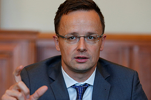 Венгрия назвала позорным новый украинский закон