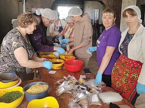 Вторую партию сухих овощных супов и борща быстрого приготовления от женщин Красного Чикоя отправили в зону СВО