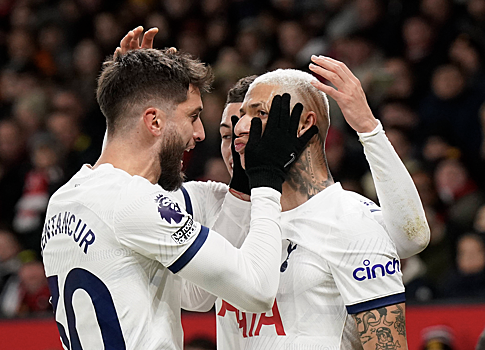 «Тоттенхэм» упустил победу над «Эвертоном» в матче чемпионата Англии