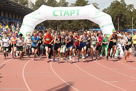 В Челябинске на старт марафона вышло 4 тысячи спортсменов-любителей