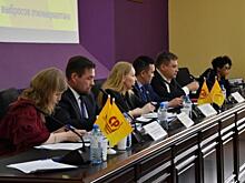 Гуселетова переизбрали руководителем омских справороссов