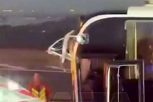 Baza: автобус с российскими туристами попал в ДТП в Таиланде