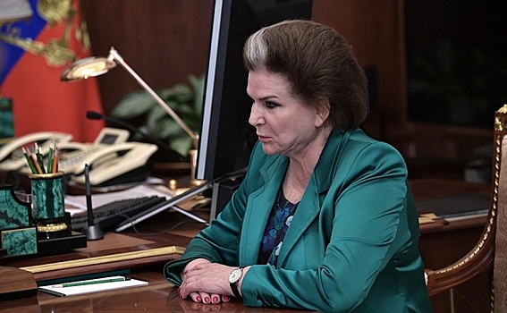 Валентина терешкова фото сейчас 2025 Начальник регионального МЧС поздравил с 85-летием Валентину Терешкову Все ново