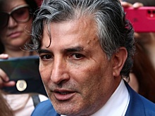 Адвокат Ефремова устроил перепалку с женой Захарова