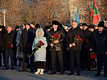 В память о Героях Отечества в Оренбурге возложили цветы