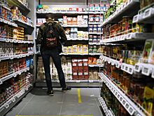 Назван самый дешевеющий продукт в России