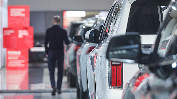 Автодилеры рассказали, насколько подорожают машины в 2026 году