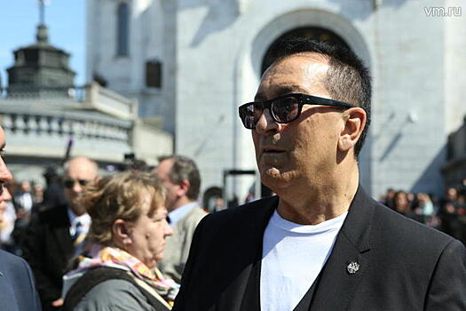 Буйнов не собирается делать Пугачевой подарок