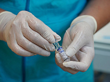 "Прививаюсь в четвертый раз": в Самарской области активно вакцинируют людей от коронавируса