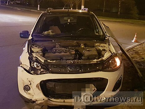 В аварии в Твери пострадала молодая девушка