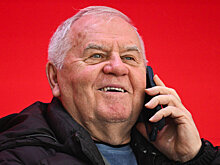 Крикунов о том, где поселился в Сочи: «Пока дали квартиру в жилом комплексе, где каждый дом назван в честь фрукта. Я живу в «сливе». Нас на машине забирают и возят во дворец»