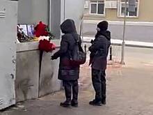 Стихийный мемориал на месте гибели белгородских медиков в ДТП с военными сняли на видео
