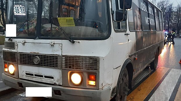 В центре Кирова водитель автобуса сбил 14-летнего подростка