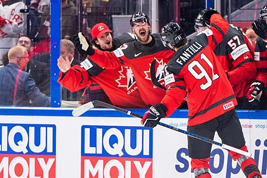 Канада одержала волевую победу над Латвией в полуфинале ЧМ по хоккею