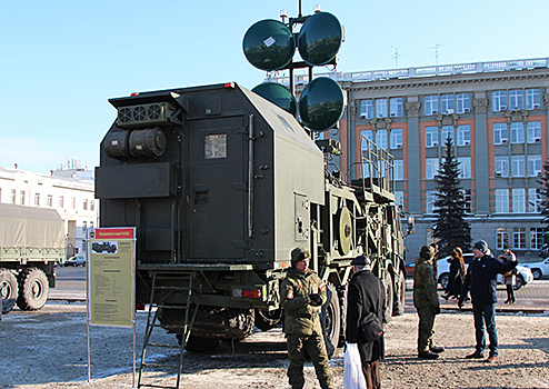 Среди жителей Екатеринбурга растет престиж военной службы по контракту